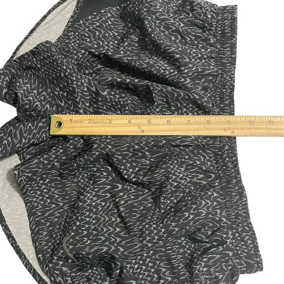 Nike Womens Athletic Shorts Small Black Print Tempo Dri Fit Lined Running Gym - Picture 10 of 12